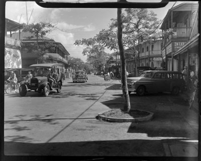 Scène de rue à Papeete (1952)