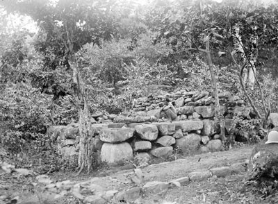 Plateforme en pierre à Taiohae (1884)